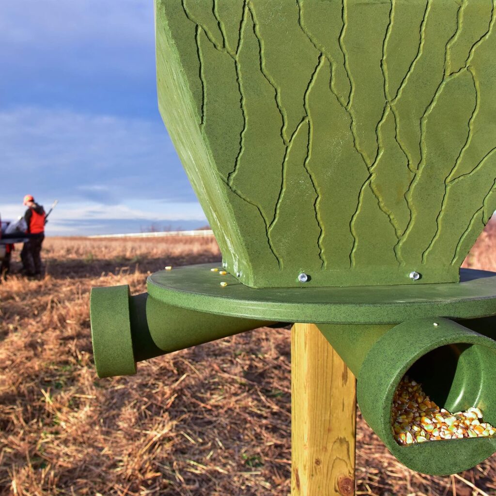 Gravity Fed Post Mounted Weatherproof Feed Bank Deer and Game Hunting Feeder with 300 Pound Capacity, Green